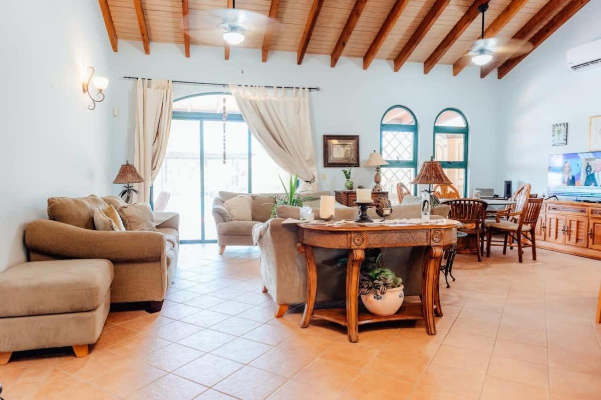 팜비치 The Elegance Of Tierra Del Sol With Private Pool 빌라 외부 사진
